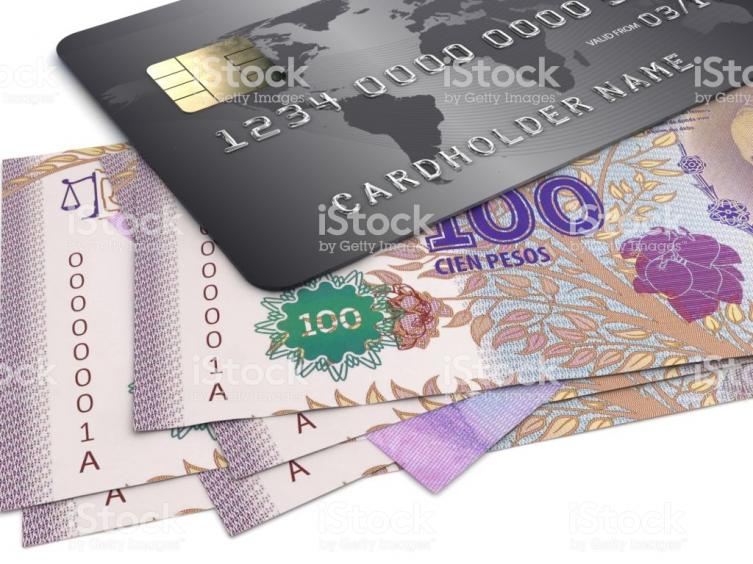 Billetes o tarjetas: ¿cuáles tienen más bacterias?