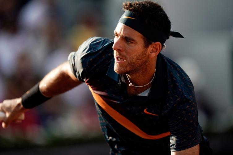 Del Potro ganó en Queen ´s, pero preocupa el estado de su rodilla derecha