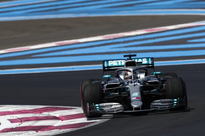 Fórmula 1: Lewis Hamilton sigue imparable y marcó la pole en Francia