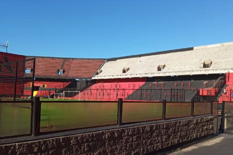 La nueva tribuna de Colón en las instancias finales de estreno