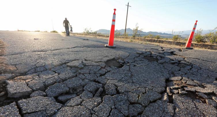 Un segundo temblor de magnitud 7,1 sacude a California en menos de 48 horas