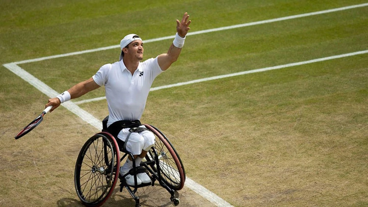 Wimbledon: Gustavo Fernández venció a Stephane Houdet y accedió por tercer año seguido a la final