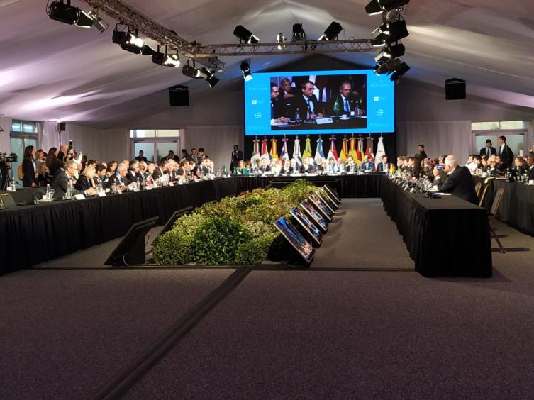Mercosur llamó a restablecer la democracia en Venezuela