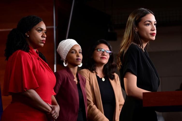 Trump reitera ataques contra cuatro congresistas demócratas 