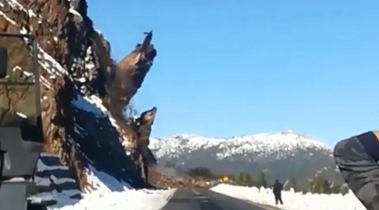 Villa La Angostura aislado por el derrumbe de un cerro