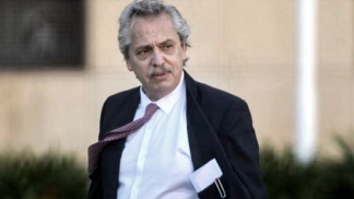 Alberto Fernández promete aumentar las jubilaciones si lo acompañan