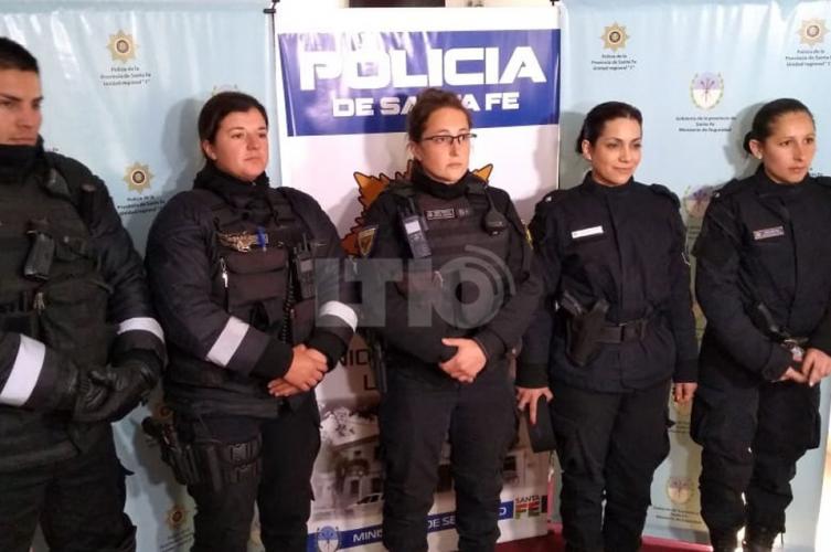 Mujeres policías le salvaron la vida a un bebé