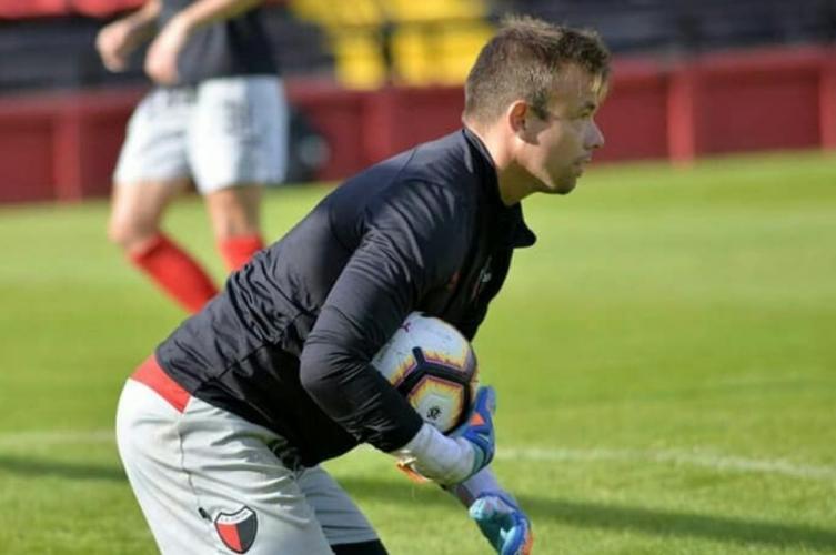 El sentido mensaje de aliento de Colón para Leonardo Burián