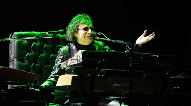 Con Nito Mestre y Pedro Aznar de invitados, Charly García volvió al Luna Park