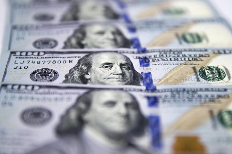 El dólar escala 30% en bancos de la City porteña y alcanza los 60 pesos