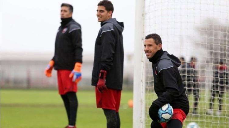 Aguerre, estaría descartado para el encuentro de Newell ´s ante Unión