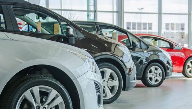 Por el dólar, autorizan diferir al menos un 20% del valor de la cuota de planes de auto ahorro