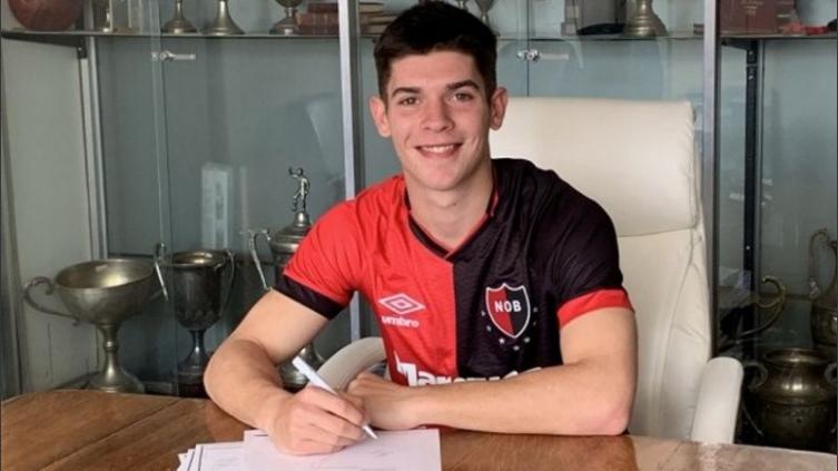 Cingolani es el juvenil leproso que firmó su primer contrato
