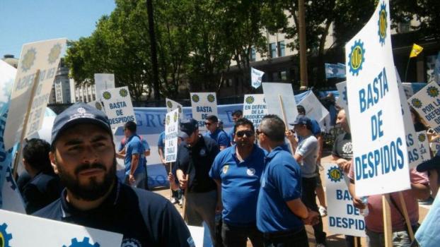 Despidieron a los trabajadores de una fábrica de cilindros