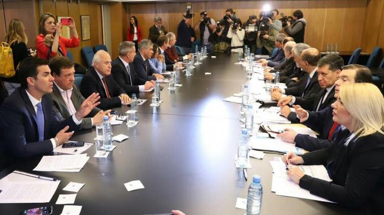 Lifschitz rechazó “la quita de recursos a las provincias argentinas”