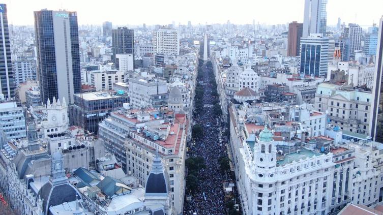 Macri agradeció la masiva movilización en apoyo al Gobierno