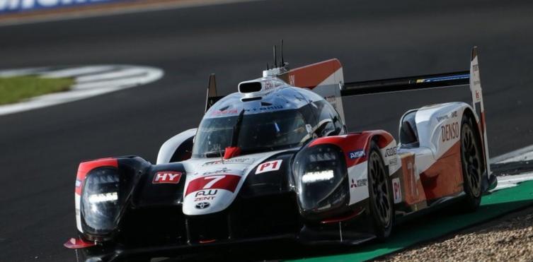 Pechito López hizo flamear la bandera argentina en el legendario circuito de Silverstone