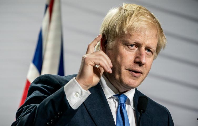 Boris Johnson adelantaría las elecciones si no se aprueba su 