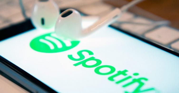 Spotify comprobará que los usuarios del plan familiar vivan en la misma casa