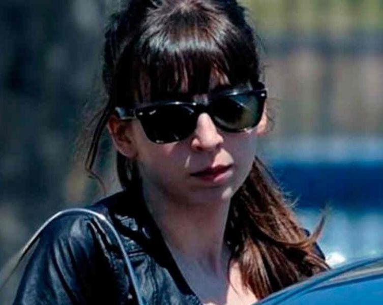 Florencia Kirchner presentó el certificado médico por el tratamiento que hace en Cuba