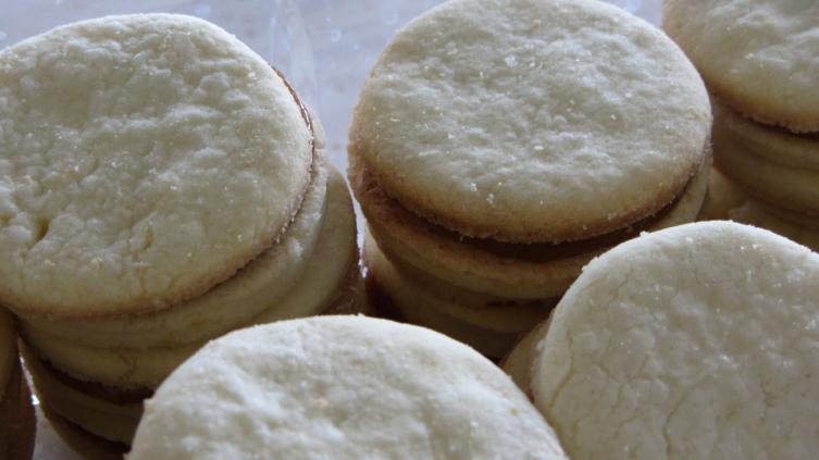 Prohíben la venta de un conocido alfajor