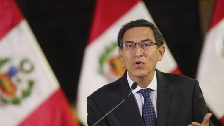 Crisis política, con dos presidentes y un Congreso disuelto pero funcionando