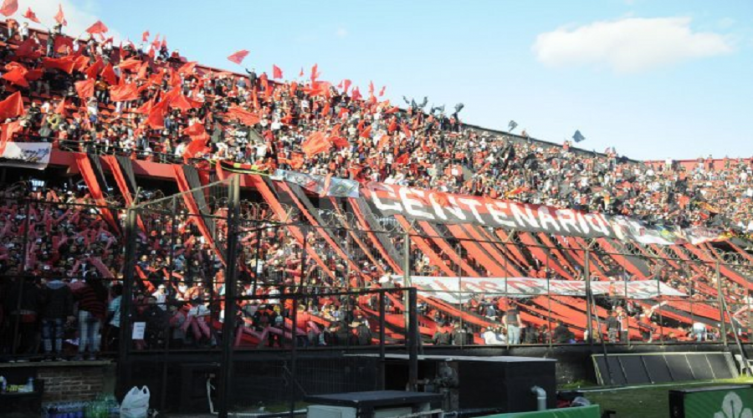 Colón podrá disponer de las dos populares en la final de la Sudamericana