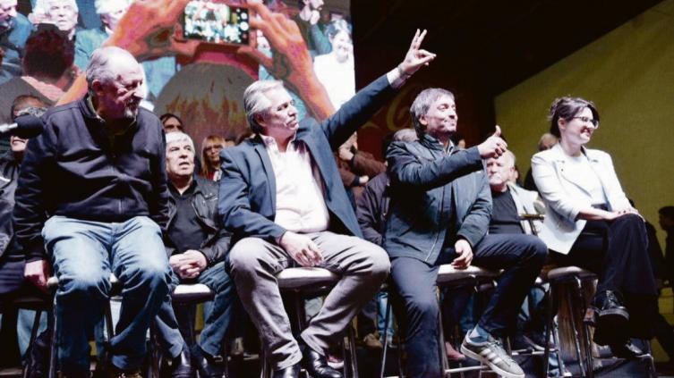 Con Fernández, la CTA aprobó iniciar la fusión con la CGT