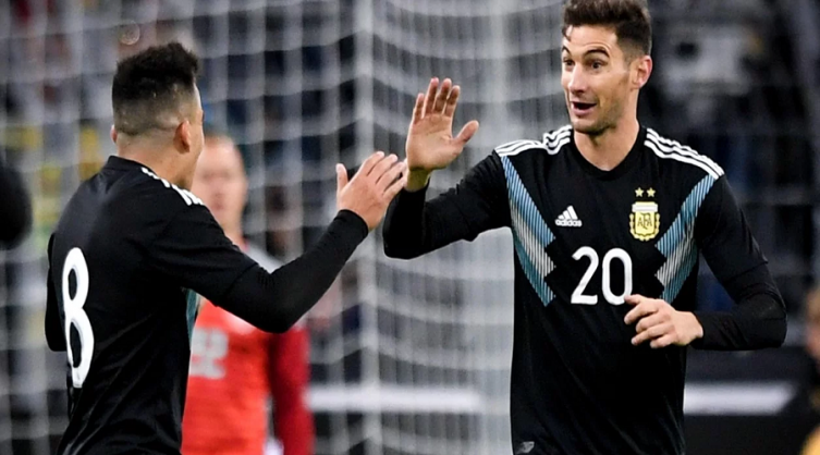 A Alario le bastó un tiempo para ser figura en el empate entre Argentina y Alemania 2 a 2