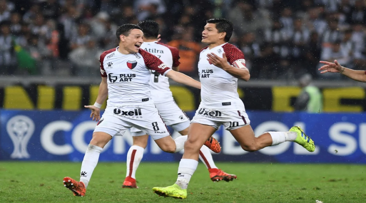 Colón y la historia de un hincha condenado a sufrir... ¿siempre?