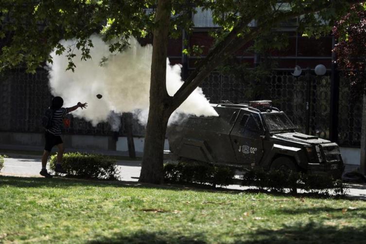 Ascendió a 13 el balance de muertos en Chile en medio de las protestas en todo el país