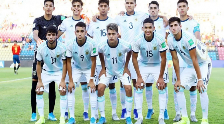 Mundial Sub-17: Argentina va por el primer puesto ante Tayikistán