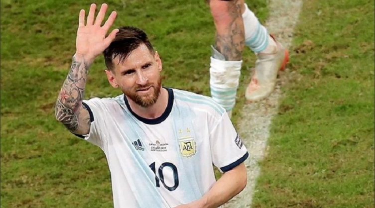 Messi se sumó al seleccionado argentino que jugará con Uruguay y Brasil