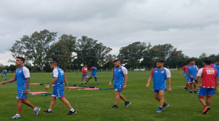 Madelón cambiaría de esquema para enfrentar a Boca