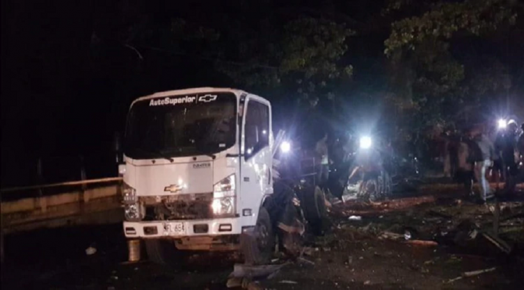 Colombia: al menos 3 policías muertos y otros 7 heridos tras un atentado con explosivos