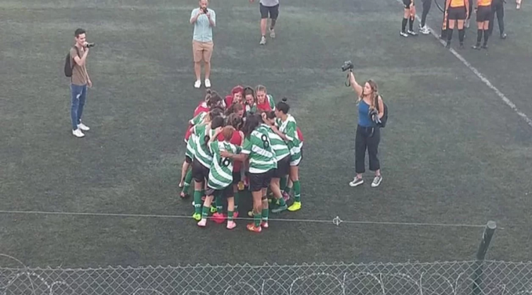 Vergonzoso episodio con la barra de Excursionistas en el fútbol femenino
