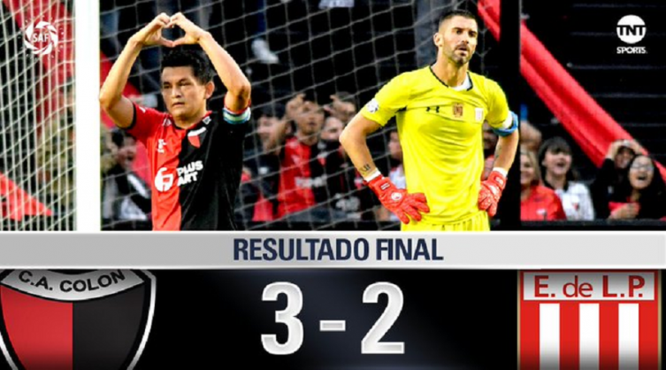 Con dos goles y un pase gol del Pulga Rodríguez Colón le ganó 3 a 2 a Estudiantes