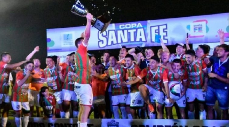 El Banco de Santa Fe premió a Sportivo las Parejas