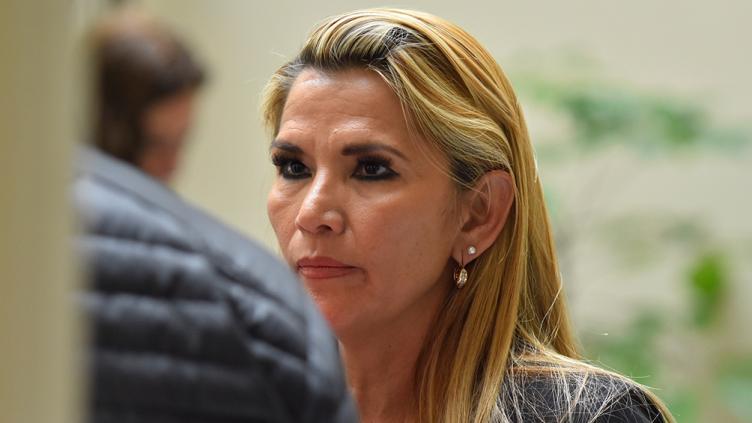 Áñez le pidió la renuncia a su ministro de Presidencia