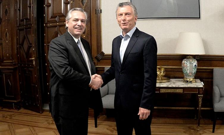 Macri y Fernández asistieron a una misa 