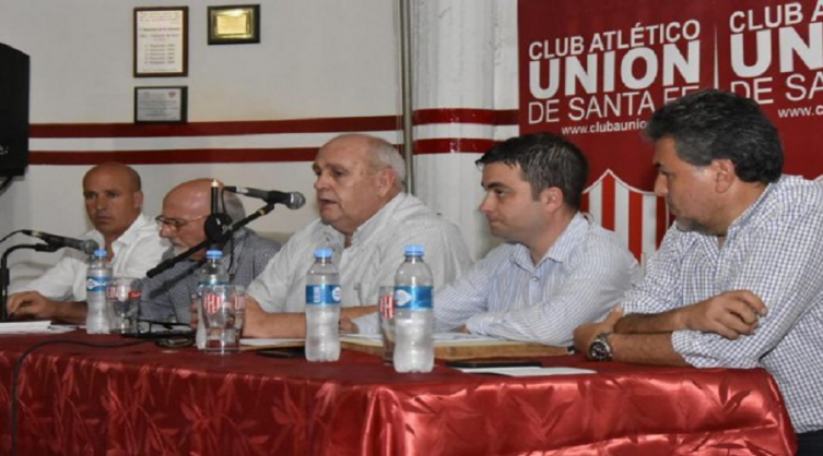 Spahn llamó a una reunión a las diferentes agrupaciones