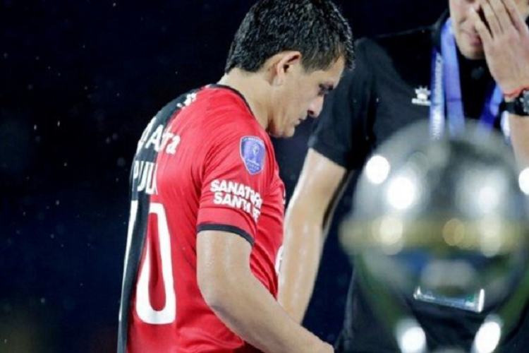 Colón ya está en Buenos Aires sin el Pulga para el último partido de este año