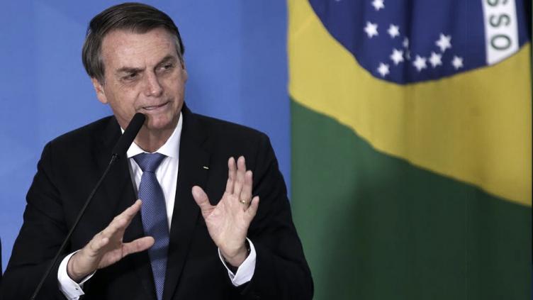 Bolsonaro baja el tono, ahora quiere que le vaya a bien a Argentina