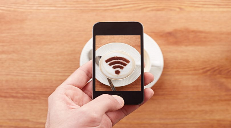Nunca hagas tus compras online a través de WiFi pública, según el FBI