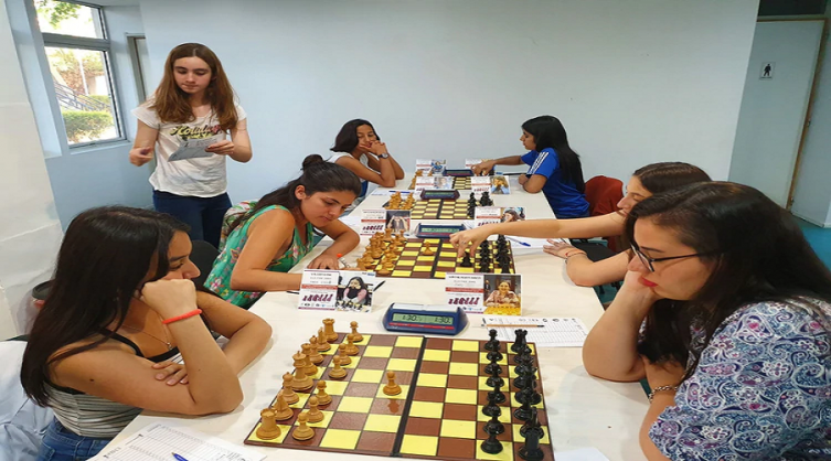 Una denuncia por discriminación frenó la final de las ajedrecistas argentinas