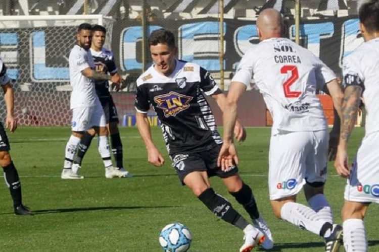 Madelón no tiene  en cuenta a Santiago Lebus que volvió de All Boys 