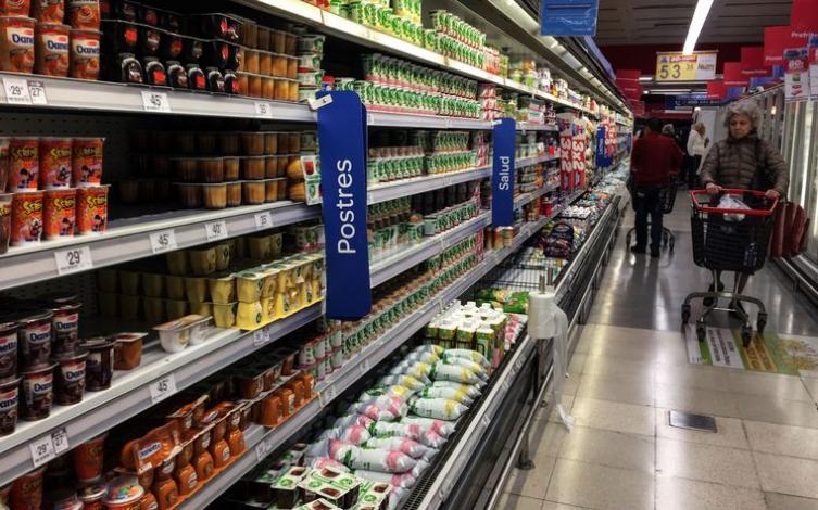 Evalúan extender Precios Cuidados a supermercados chinos
