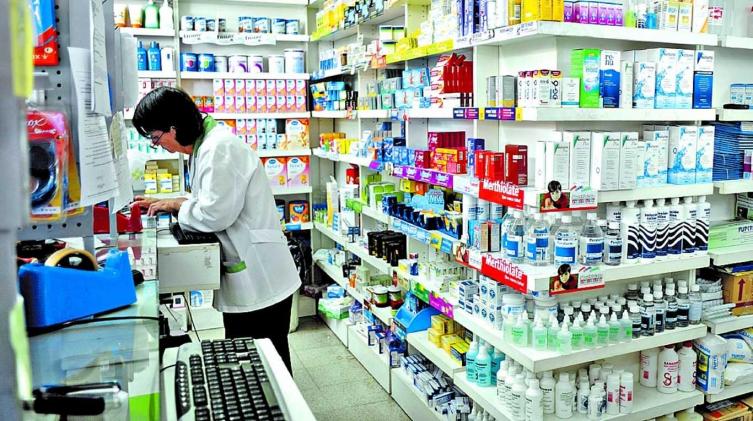 Farmacias advierten que PAMI les adeuda pagos desde septiembre