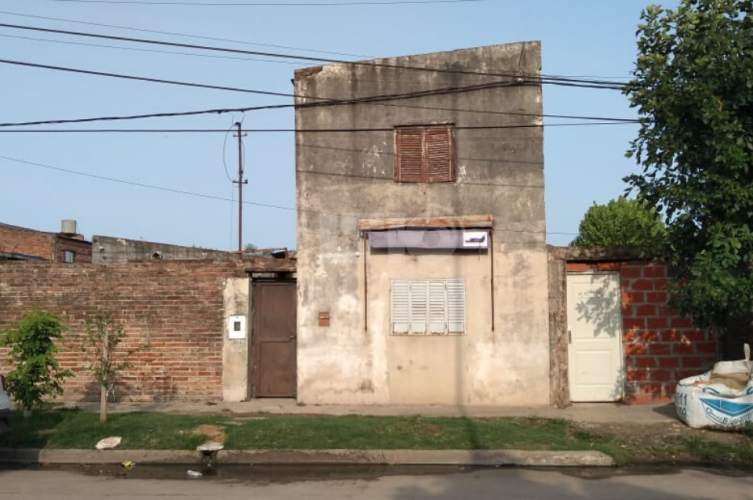 Una nena de 8 años cayó desde un 1º piso y se salvó de milagro