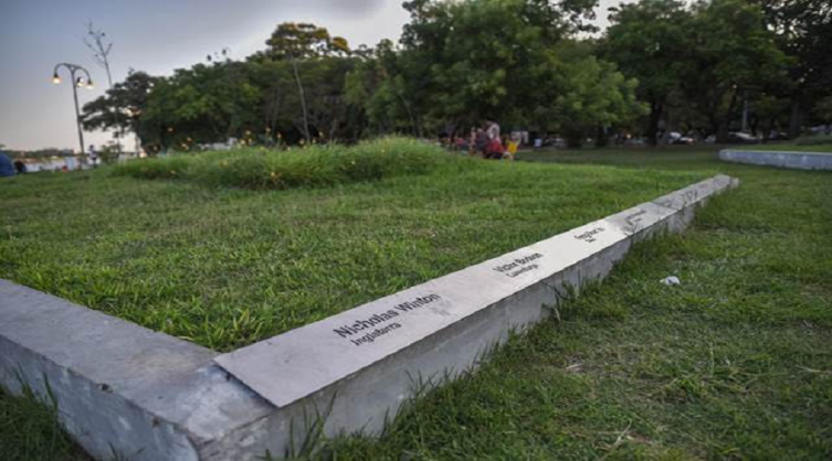 Conmemoración en memoria de las víctimas del Holocausto